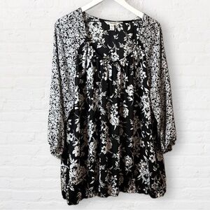 CROFT & Barrow Black & White Floral Print Blouse Sheer Fabric Long Sleeves SZ 2X